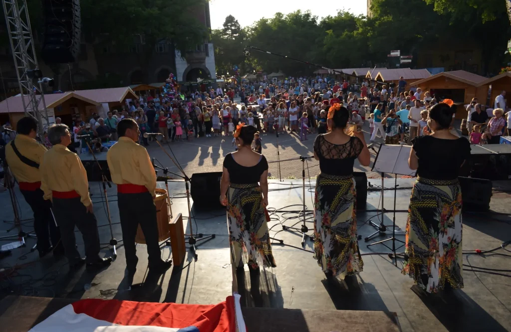 Festival folclórico Serbia